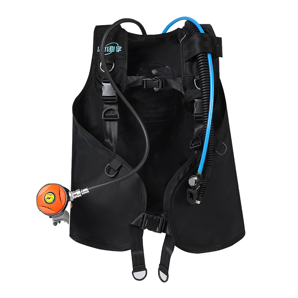 Giubbotto BCD Compensatore di  - Aquatic Diving recensione e prezzo