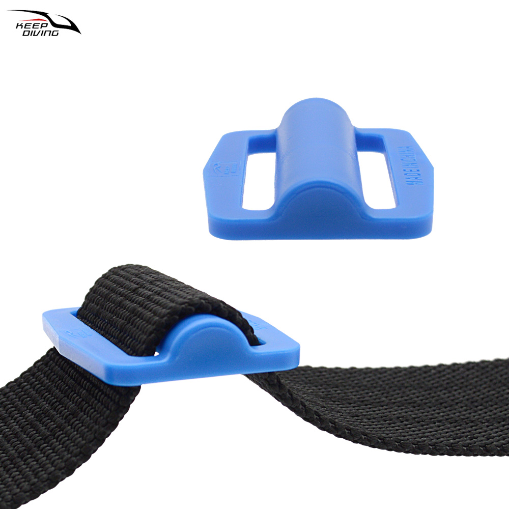 2 pezzi POM Scuba Diving Piast - Aquatic Diving recensione e prezzo